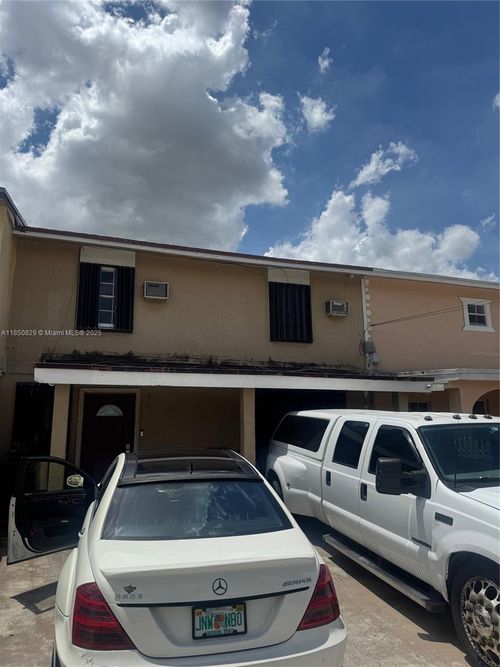 4600 Nw 195th St, Miami Gardens, FL, 33055-2139 | Card Image