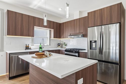 3-161 Woodlawn Ave, JC, Greenville, NJ, 07305 | Card Image