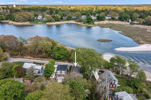 28 Byway Rd, Barrington, RI, 02806-1312 | Card Image