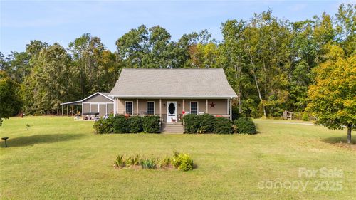 660 Scoggins Rd, Rutherfordton, NC, 28139-8719 | Card Image