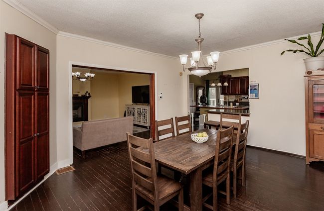 5825 G24 Hwy, Home with 7 bedrooms, 4 bathrooms and null parking in Carlisle IA | Image 10