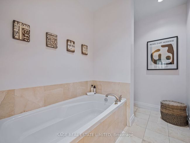 507 - 20 Scrivener Sq, Condo with 2 bedrooms, 2 bathrooms and null parking in Toronto ON | Image 34