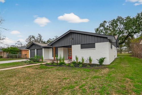 325 Hargett St, Clute, TX, 77531-4507 | Card Image