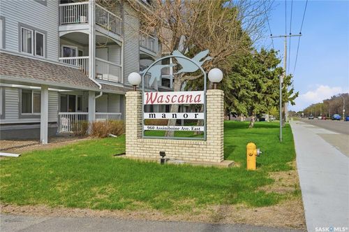 134-960 Assiniboine Avenue E, Regina, SK, S4V2P8 | Card Image