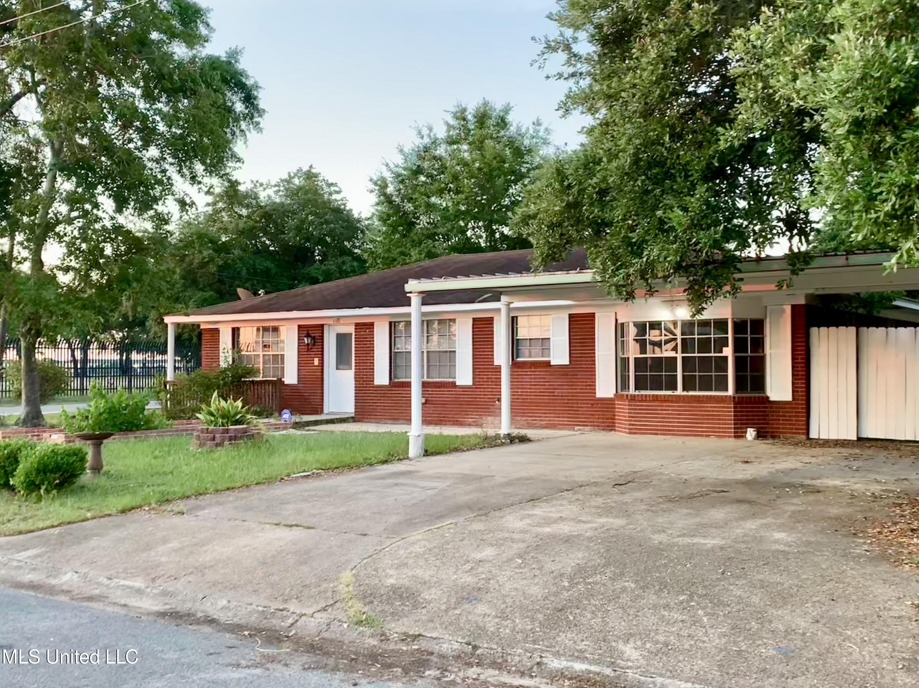 1601 St Martha Street, For Sale in Biloxi Zoocasa