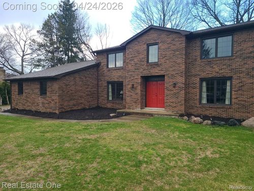 1020 Hidden Ln, Rochester Hills, MI, 48309-2687 | Card Image