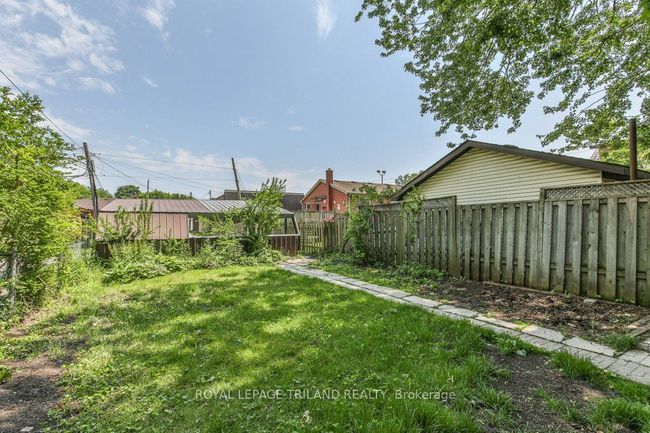 10 Linwood St, Home with 4 bedrooms, 2 bathrooms and 3 parking in London ON | Image 23