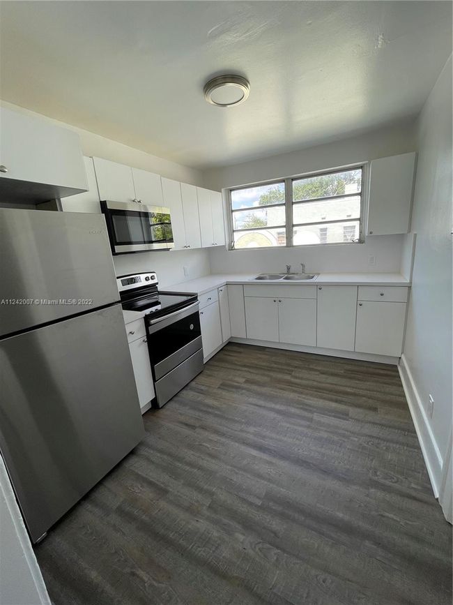 1738 - 1736 Sw 9th St, Home with 3 bedrooms, 1 bathrooms and null parking in MIAMI FL | Image 9