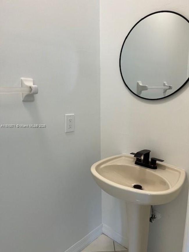 0 - 6983 Sw 161 St Pl, House other with 3 bedrooms, 3 bathrooms and null parking in Miami FL | Image 23