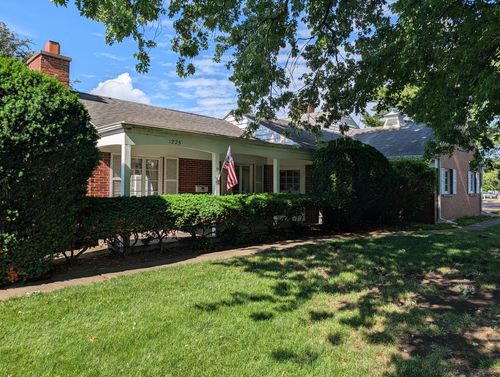 1225 Tilton Park Dr, Rochelle, IL, 61068-1347 | Card Image
