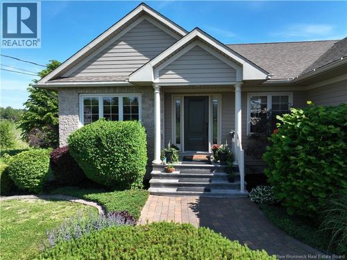 5 Groom St, Saint Stephen, NB, E3L0A7 | Card Image