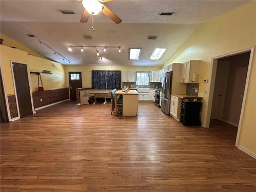 408 Etheredge St, Bushnell, FL, 33513-6414 | Card Image