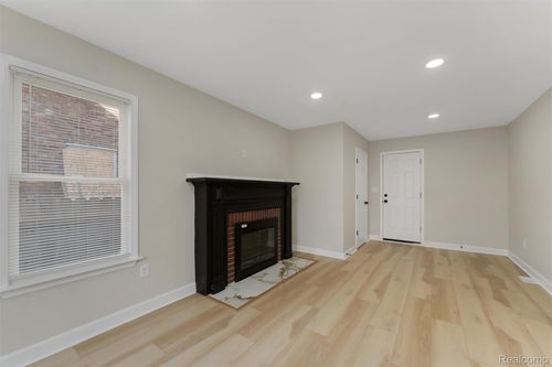 11090 Mckinney St, Detroit, MI, 48224-1113 | Card Image