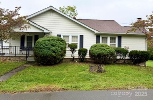 157 Morgan St, Canton, NC, 28716-2161 | Card Image