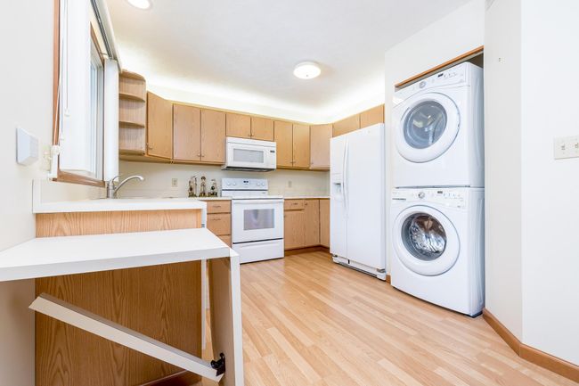 UNIT-102L - 129 Chase Ave, Condo with 2 bedrooms, 2 bathrooms and null parking in Russells Point OH | Image 12