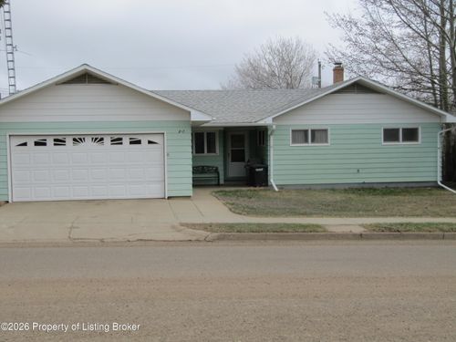 282 N Central Ave, Beach, ND, 58621 | Card Image