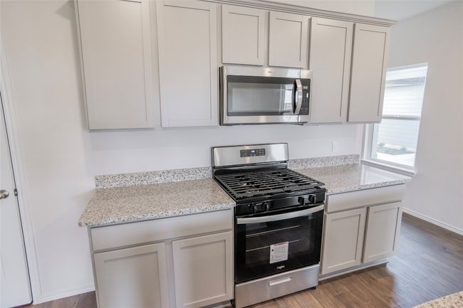 361 Sandringham Loop, House other with 4 bedrooms, 3 bathrooms and 2 parking in Uhland TX | Image 6