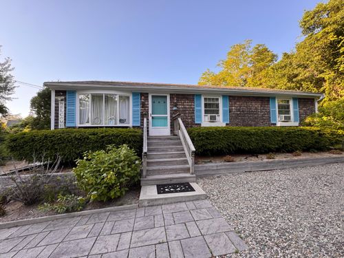 4 Coffey Ln, Dennis Port, MA, 02639-1580 | Card Image