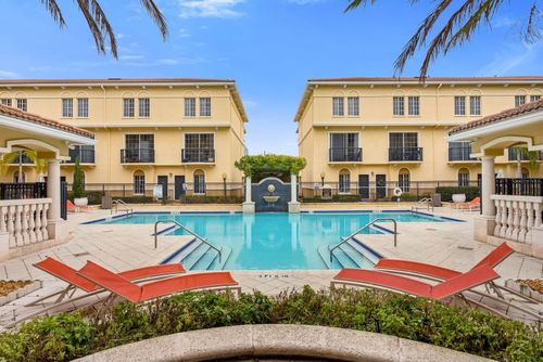 5246 Hampton Beach Pl, TAMPA, FL, 33609-2498 | Card Image