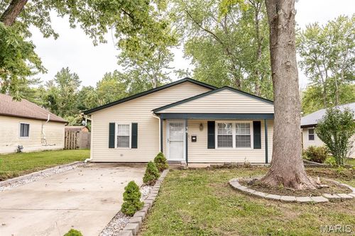 14 Arabelle Dr, Belleville, IL, 62220-3301 | Card Image