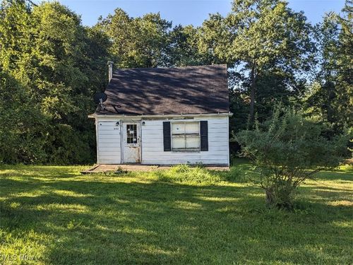 4492 Cleveland St, Brunswick, OH, 44212-3304 | Card Image