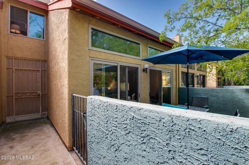 3109 E Corte De La Raqueta, Tucson, AZ, 85716-1072 | Card Image