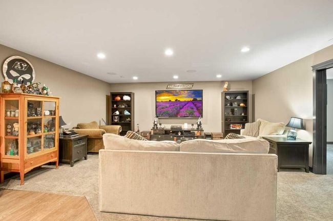131 Cedar Square, House other with 5 bedrooms, 4 bathrooms and 7 parking in Blackfalds AB | Image 35