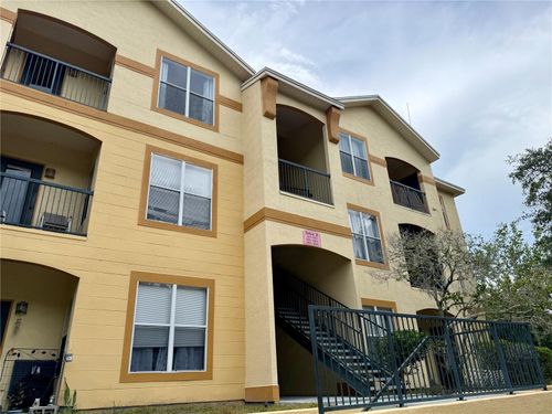 302-5612 Pinnacle Heights Cir, TAMPA, FL, 33624-4019 | Card Image