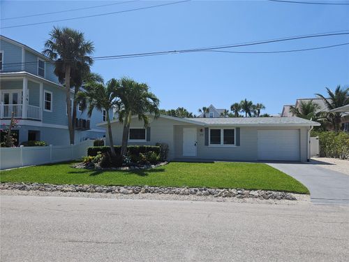 213 64th St, HOLMES BEACH, FL, 34217-1638 | Card Image