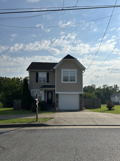 104 Parker Dr, Antioch, TN, 37013-3930 | Card Image