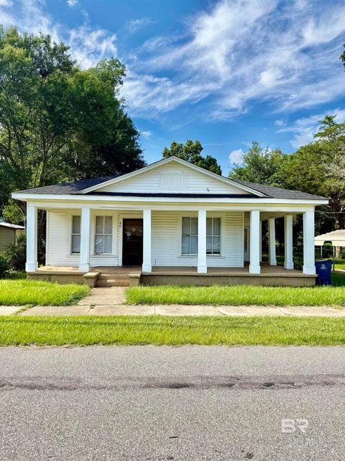 46 School St, Frisco City, AL, 36445-4470 | Card Image