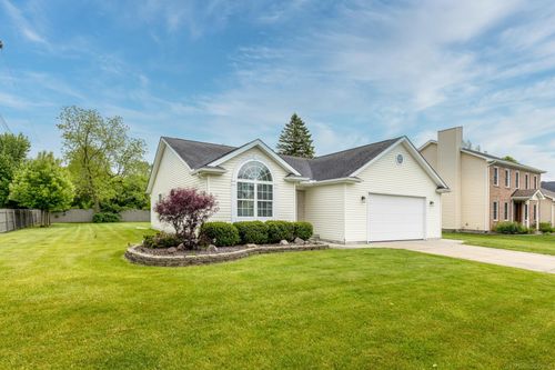25 Rella Rae Ave, Marysville, MI, 48040-2558 | Card Image