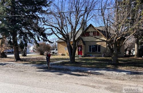407 Lena Street, Salmon, ID, 83467 | Card Image