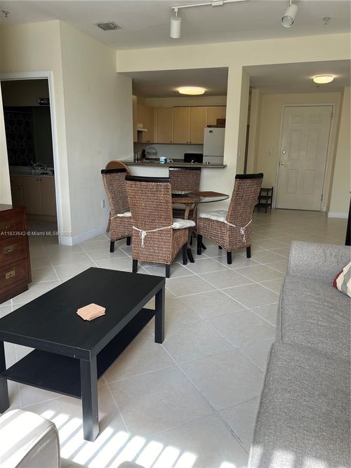 apt-209-2280 Sw 32nd Ave, Miami, FL, 33145-3180 | Card Image
