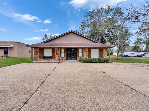 307 E 2nd St, Sweeny, TX, 77480-3131 | Card Image