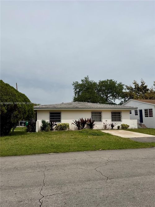 11201 Ne 3rd Ave, Miami, FL, 33161-6670 | Card Image