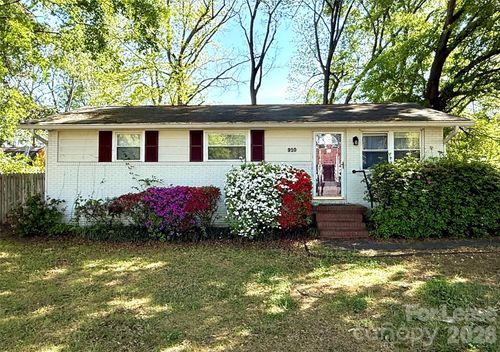 910 Edgemont Ave, Belmont, NC, 28012-3519 | Card Image