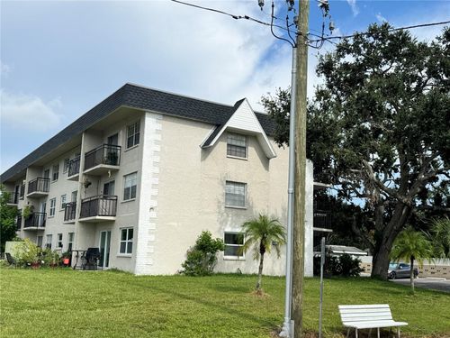 1185 58th St N, St Petersburg, FL, 33710-6318 | Card Image