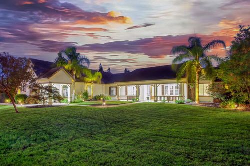 9896 Silvergate Ln, Elk Grove, CA, 95624-3992 | Card Image
