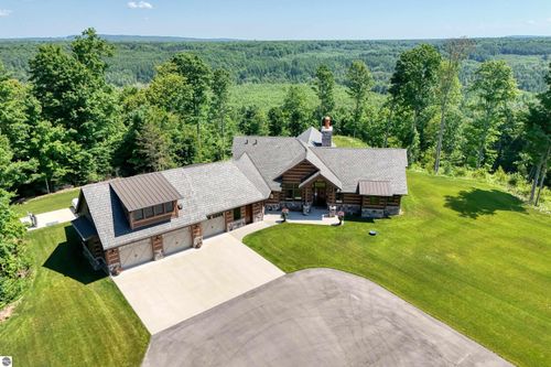 3375 Crum Rd, Benzonia, MI, 49616-9572 | Card Image
