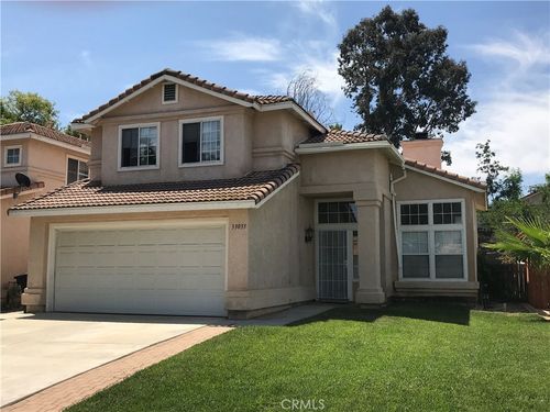 33033 Tulley Ranch Rd, Temecula, CA, 92592-1129 | Card Image