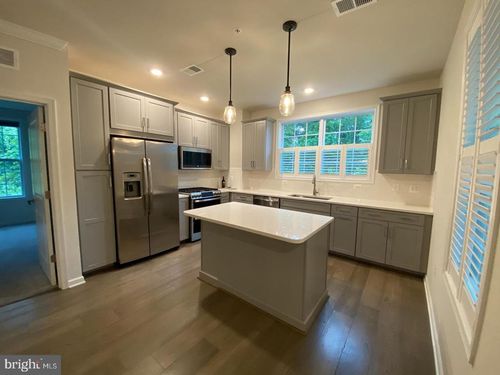 102-23215 Milltown Knoll Sq, ASHBURN, VA, 20148-8185 | Card Image