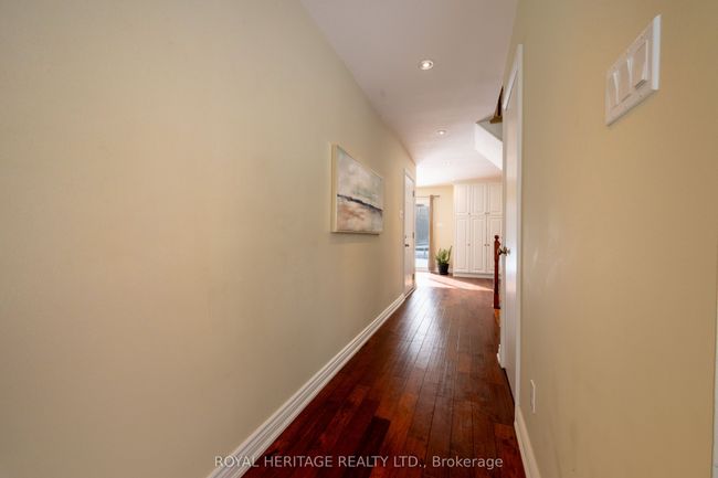 28 Renfield Cres, House other with 3 bedrooms, 3 bathrooms and 2 parking in Whitby ON | Image 5