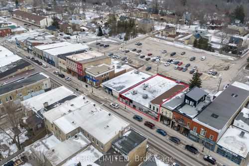 {{alt}} | Card Image