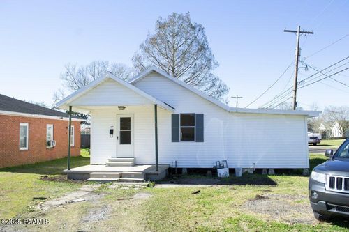 109 N Suire St, Erath, LA, 70533-3831 | Card Image