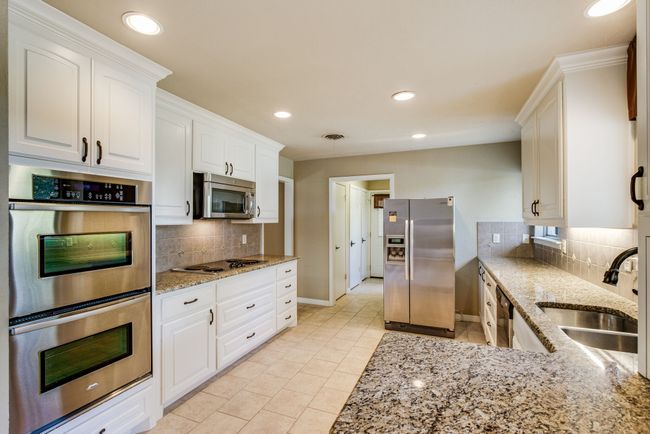 1822 Silverside Dr, House other with 3 bedrooms, 2 bathrooms and null parking in Grapevine TX | Image 17