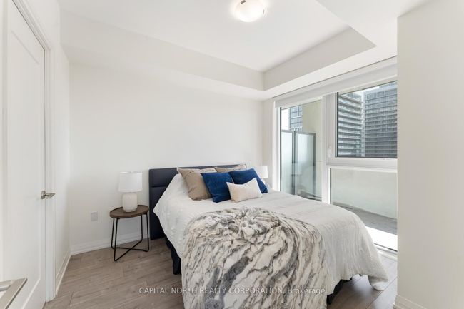 1718 - 9000 Jane St, Condo with 2 bedrooms, 2 bathrooms and 1 parking in Concord ON | Image 19