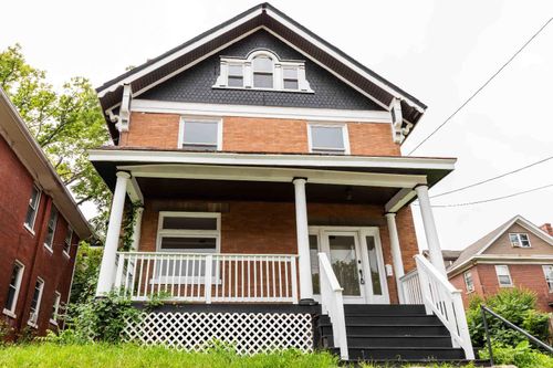 1537 Dixmont Ave, Cincinnati, OH, 45207-1409 | Card Image