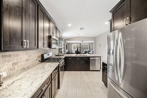 17963 Branch Creek Dr, Cypress, TX, 77433-4531 | Card Image