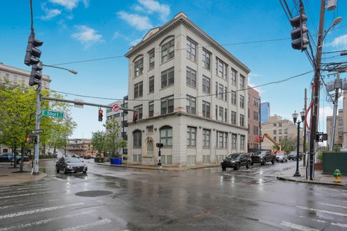 101-121 N Martin Luther King Blvd, Lexington, KY, 40507-1542 | Card Image